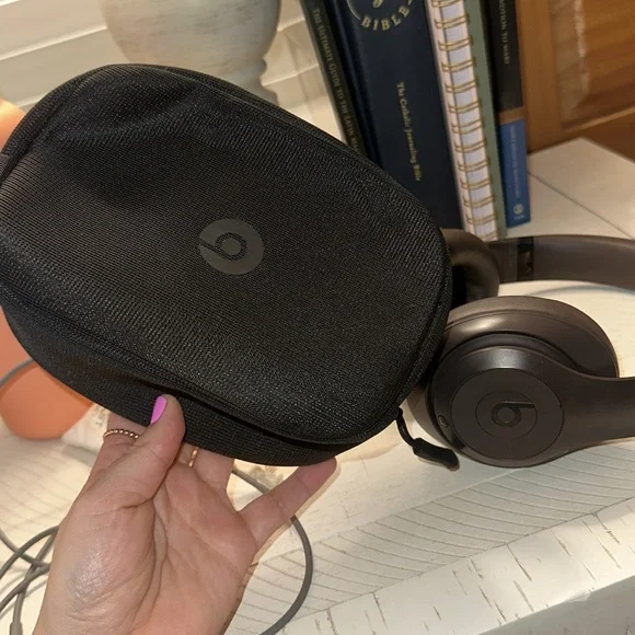 Beats Studio3 Wireless Headphones - Dark Brown